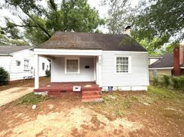 featured image of 2122 Windsor Ave