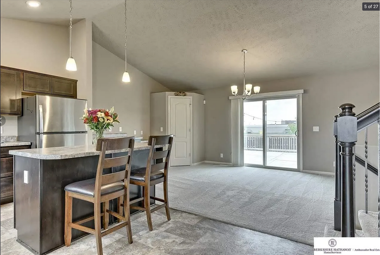 19081 Cottonwood St - Photo 2 of 21