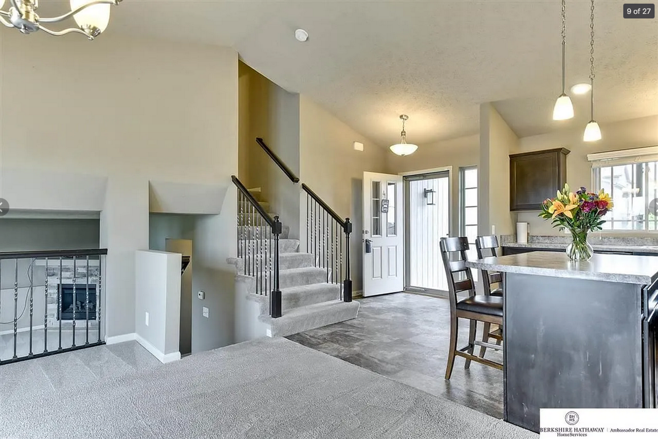 19081 Cottonwood St - Photo 3 of 21