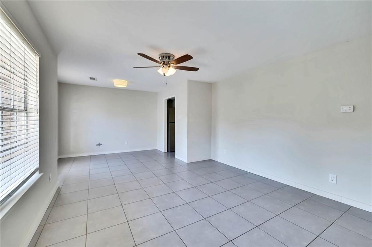 2406 Sheri Oak Ln - Photo 5 of 22
