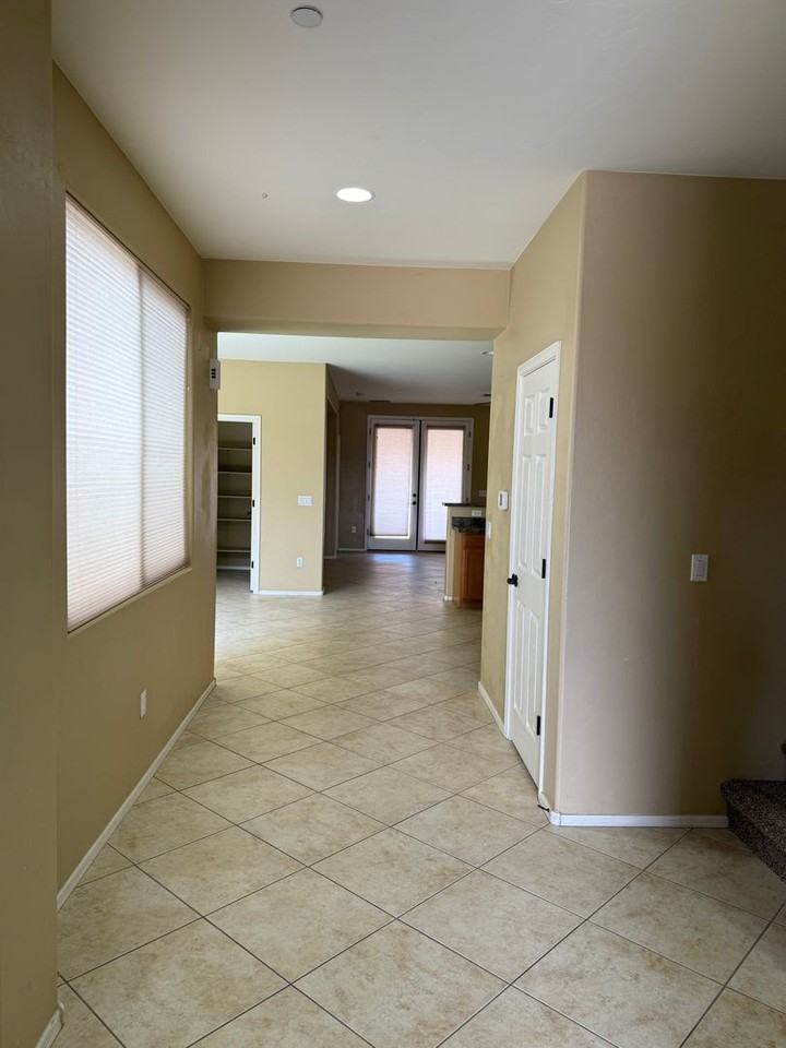 3680 W Scavenger Dr - Photo 3 of 34