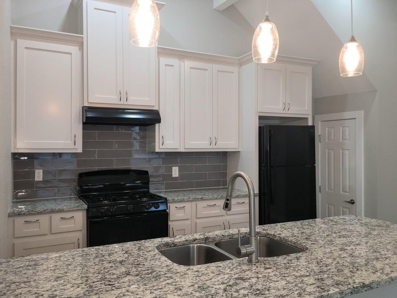 512 N Kentucky St #B - Photo 6 of 35