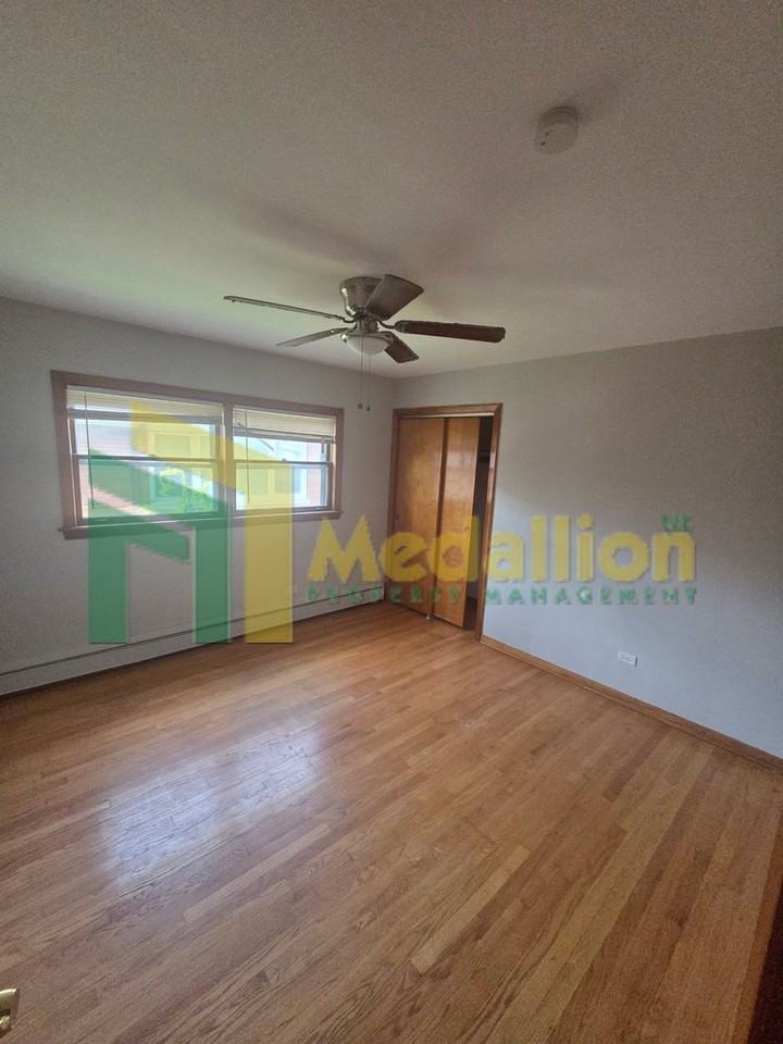 9307 S Indiana Ave - Photo 7 of 25