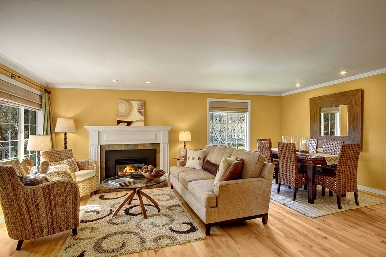 3826 Ne 120th St - Photo 5 of 15