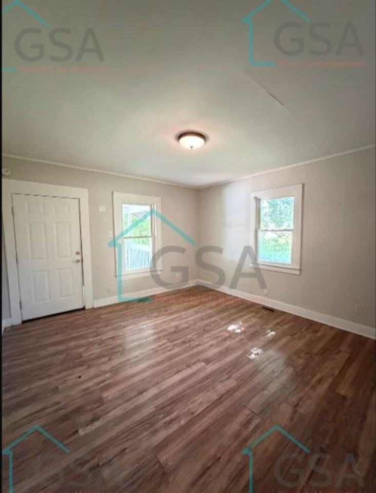 119 Heatherly Dr - Photo 2 of 13