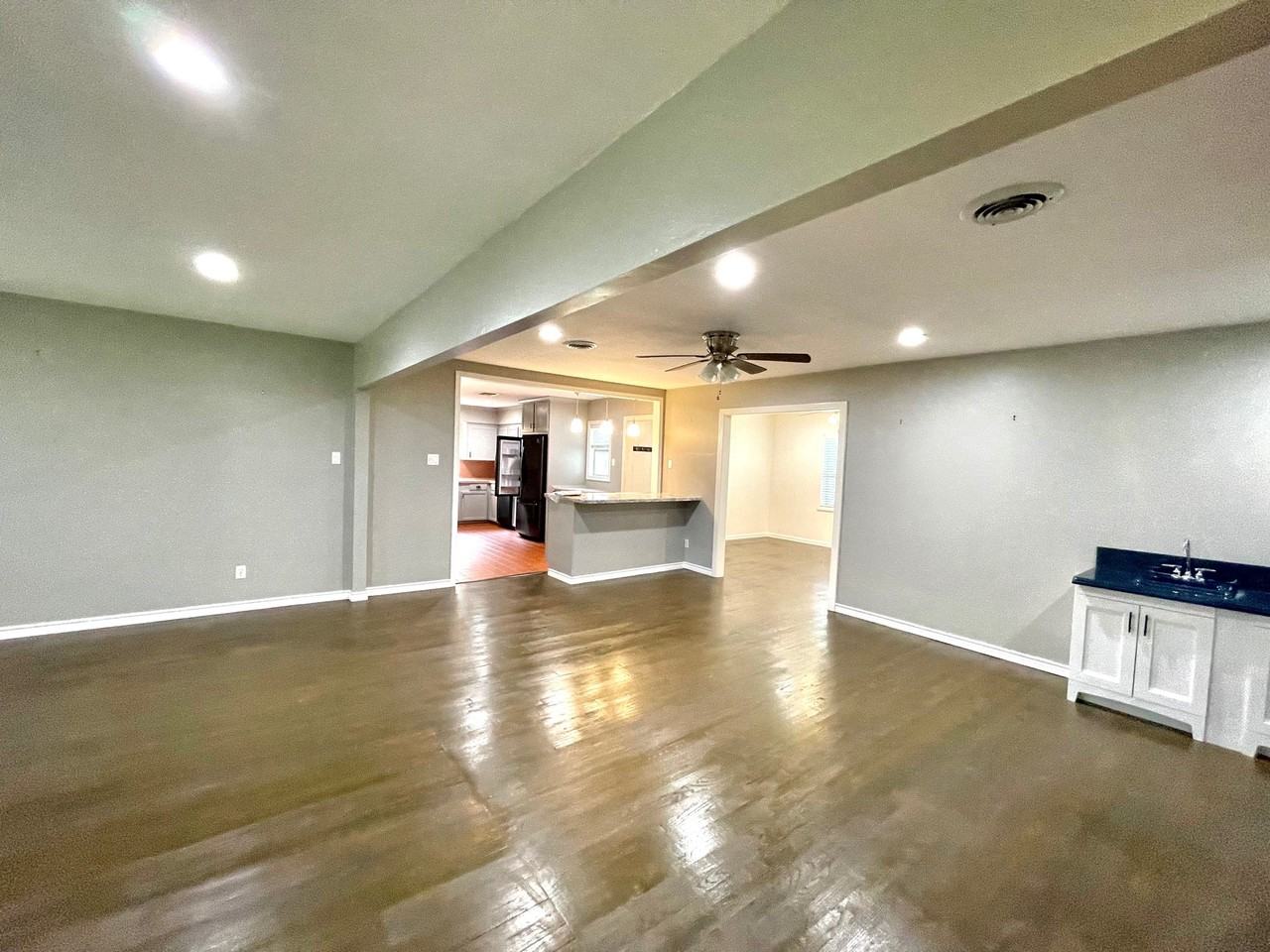 809 Woodstock St #NA - Photo 5 of 29