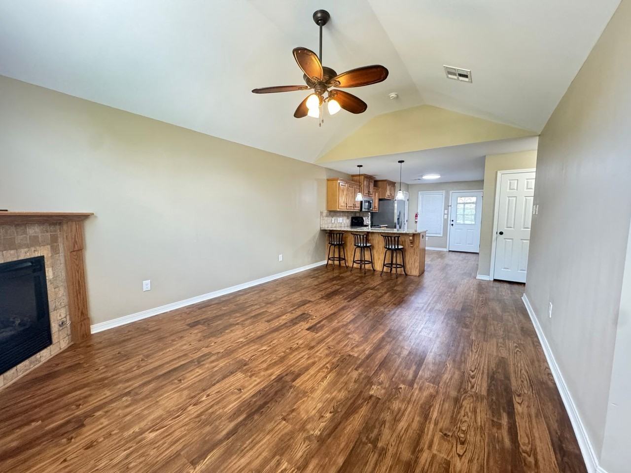 2417 Melody Ln - Photo 3 of 20