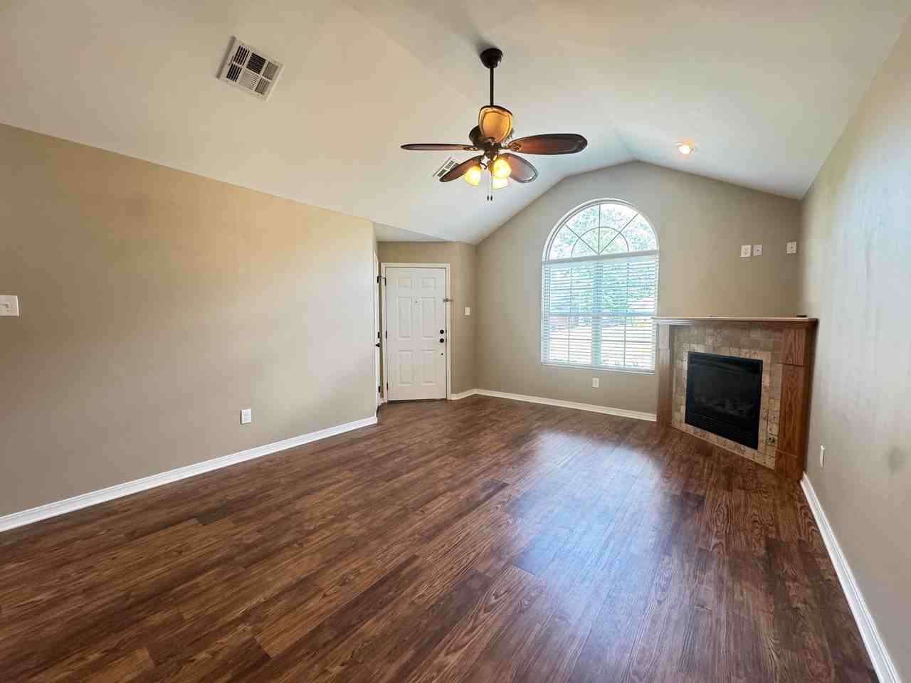 2417 Melody Ln - Photo 5 of 20