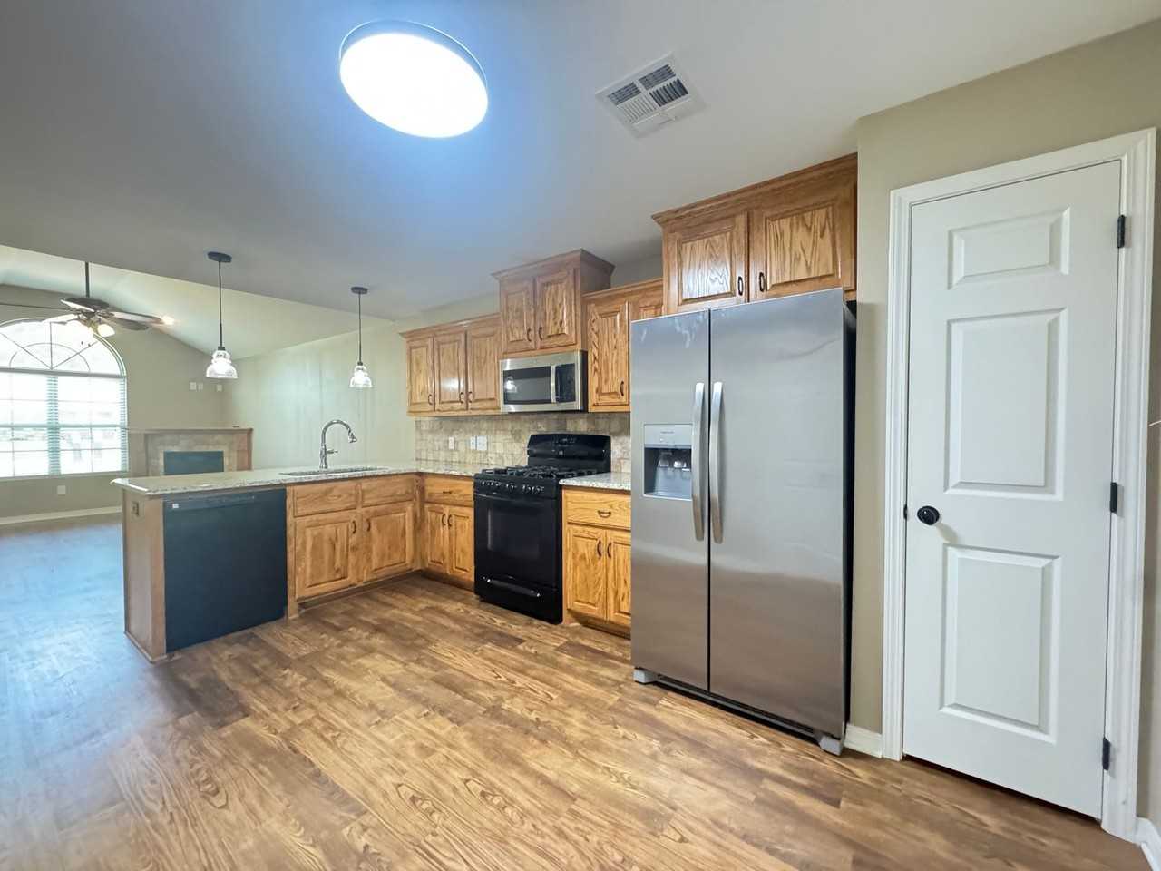 2417 Melody Ln - Photo 7 of 20