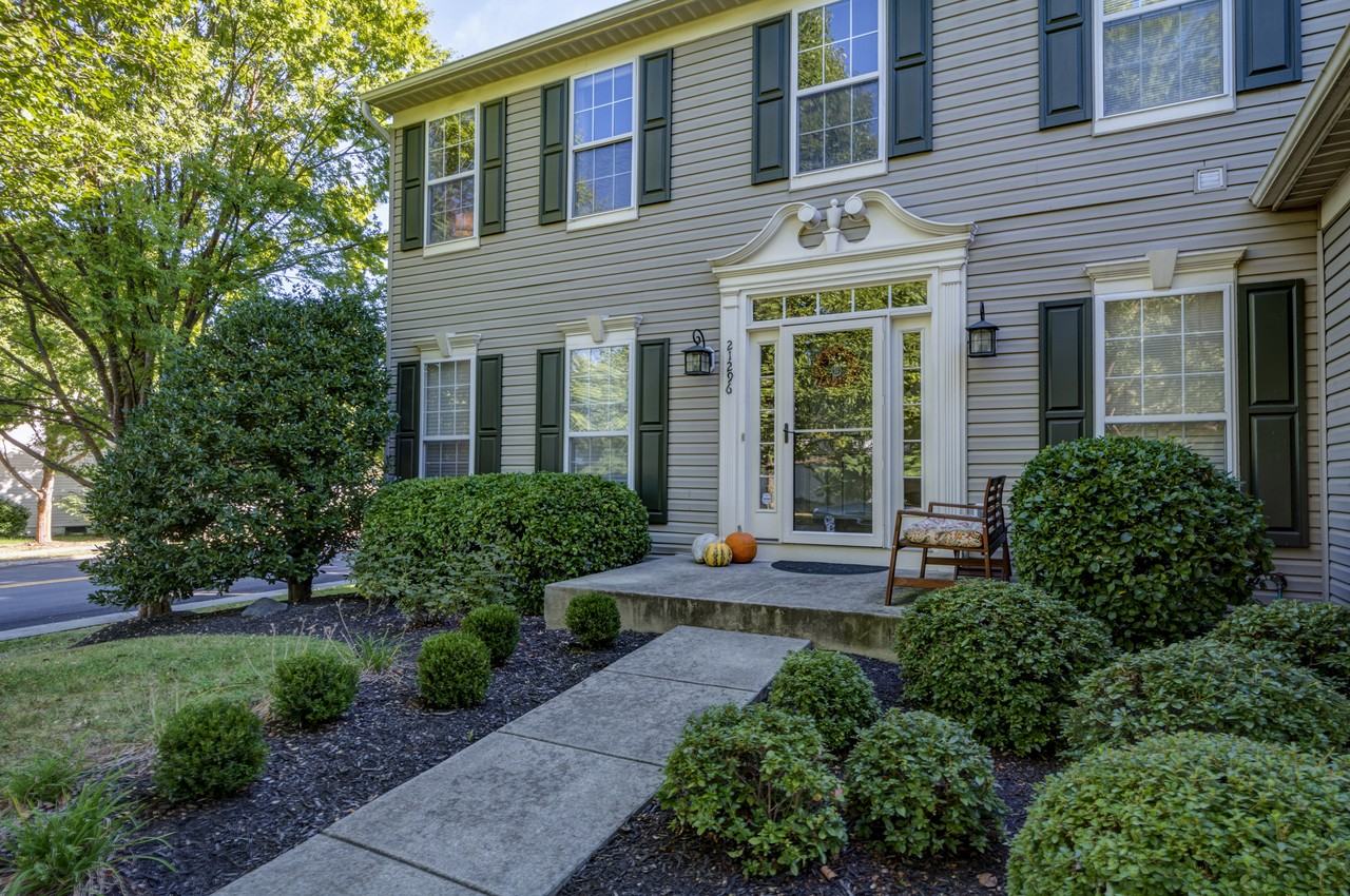 21296 Hidden Pond Pl #NA - Photo 3 of 30