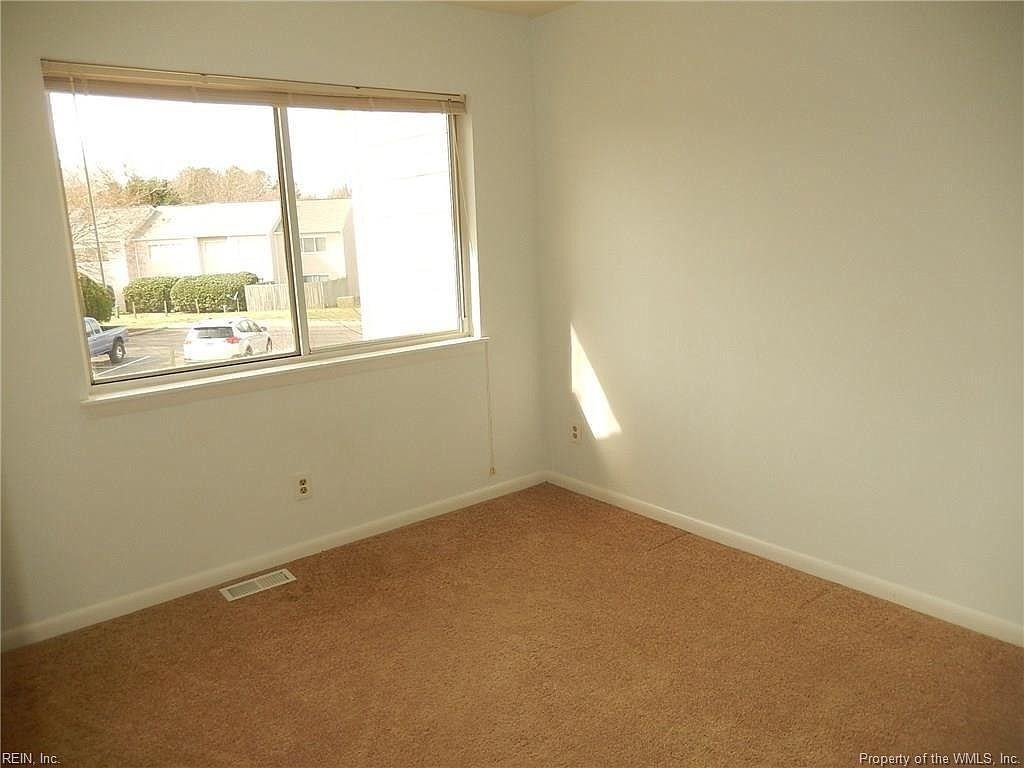 3813 Staffordshire Ln #NA - Photo 7 of 10