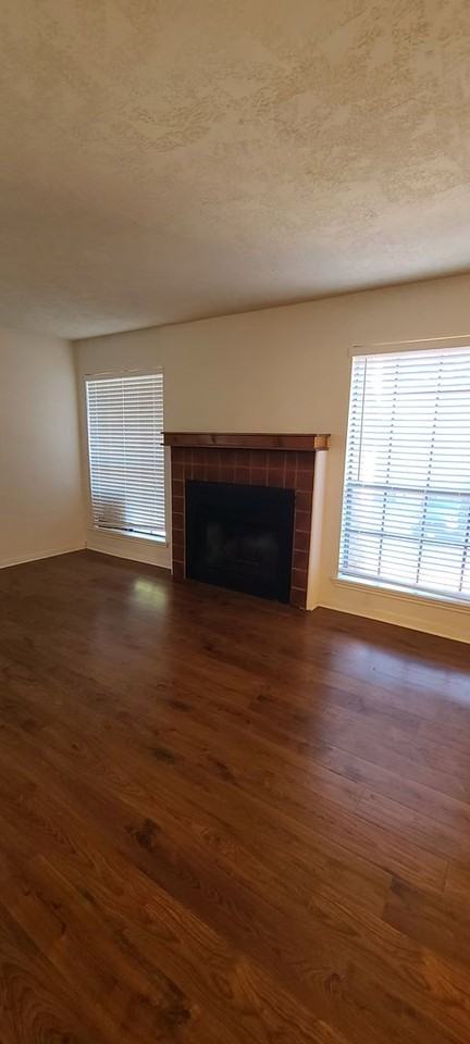 2401 2401 Sycamore E8 - Photo 6 of 9