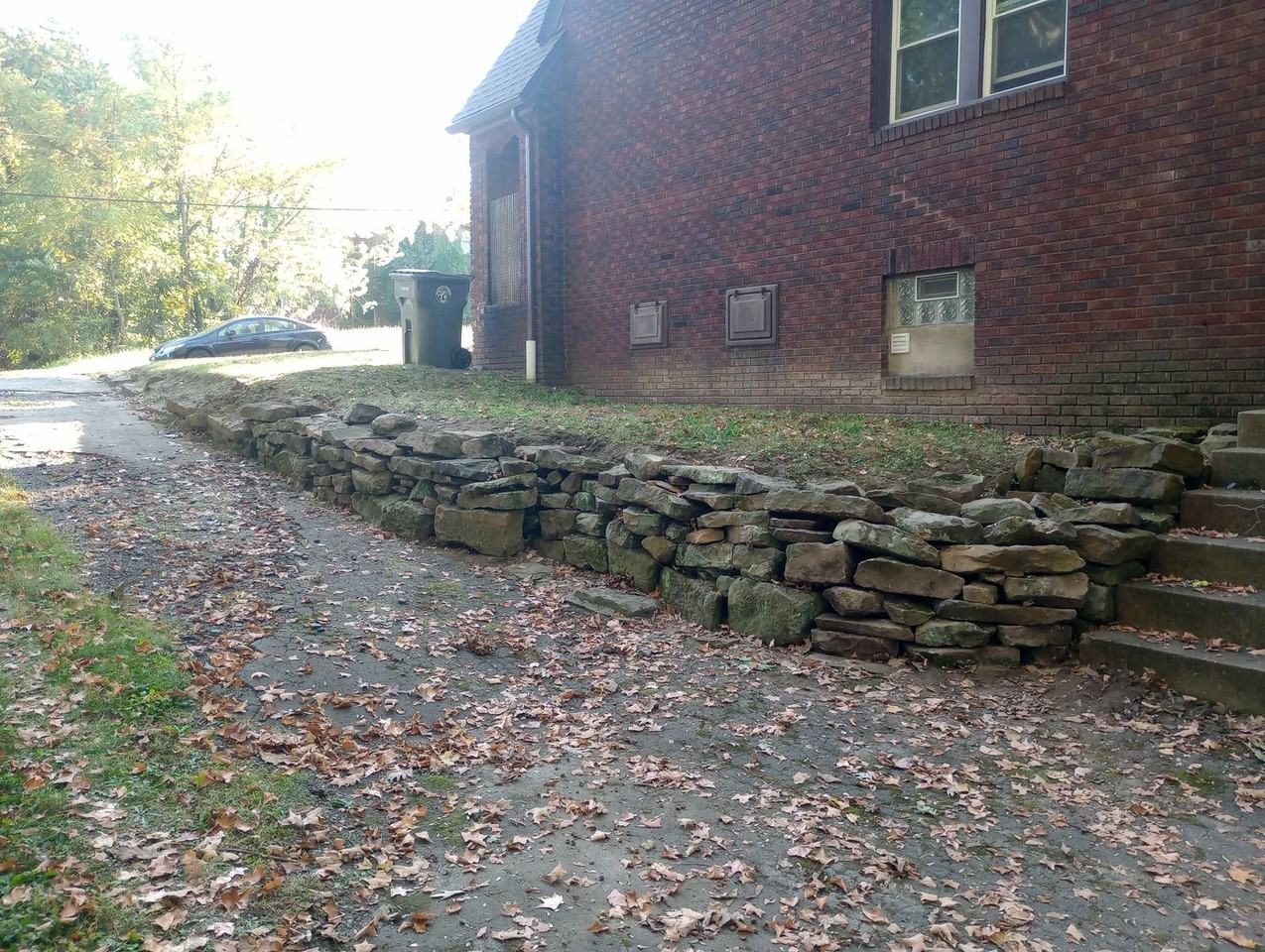 176 Upland Ave - Photo 4 of 35