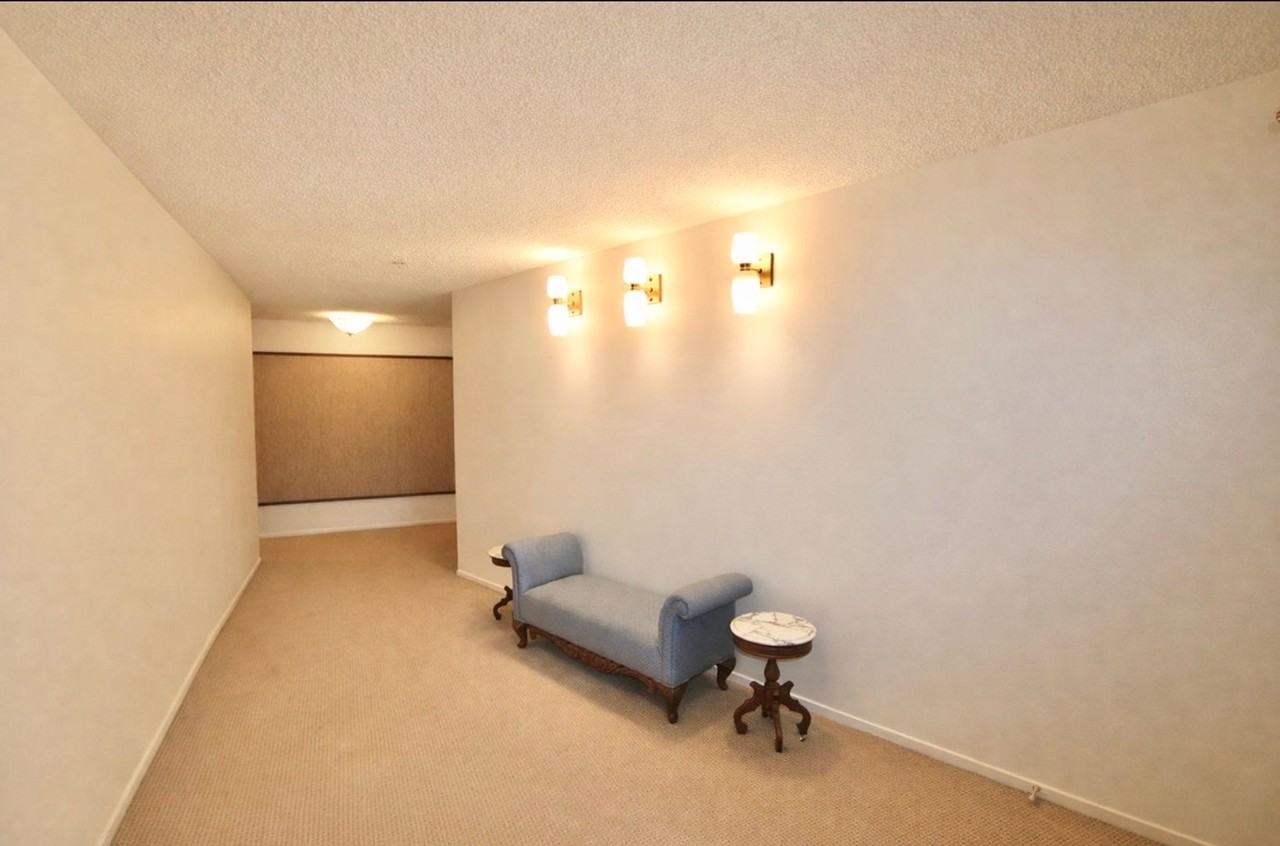 5405 Carlton St #403 - Photo 3 of 32