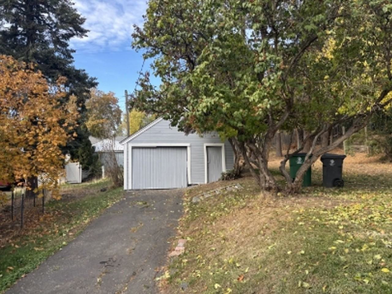 229 Cherry St - Photo 2 of 18