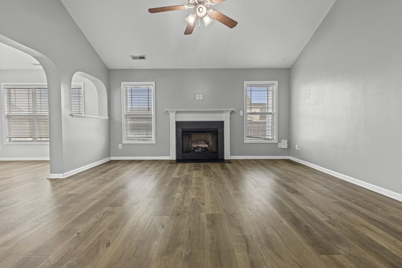 361 Sonoma Rd - Photo 2 of 15