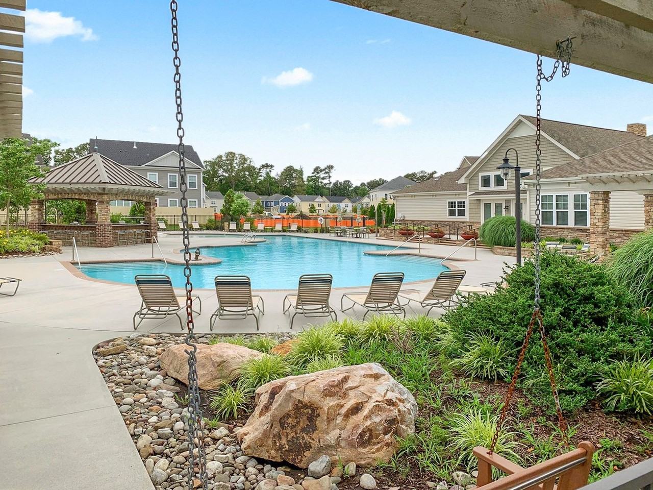 1848 Perla Dr - Photo 4 of 44