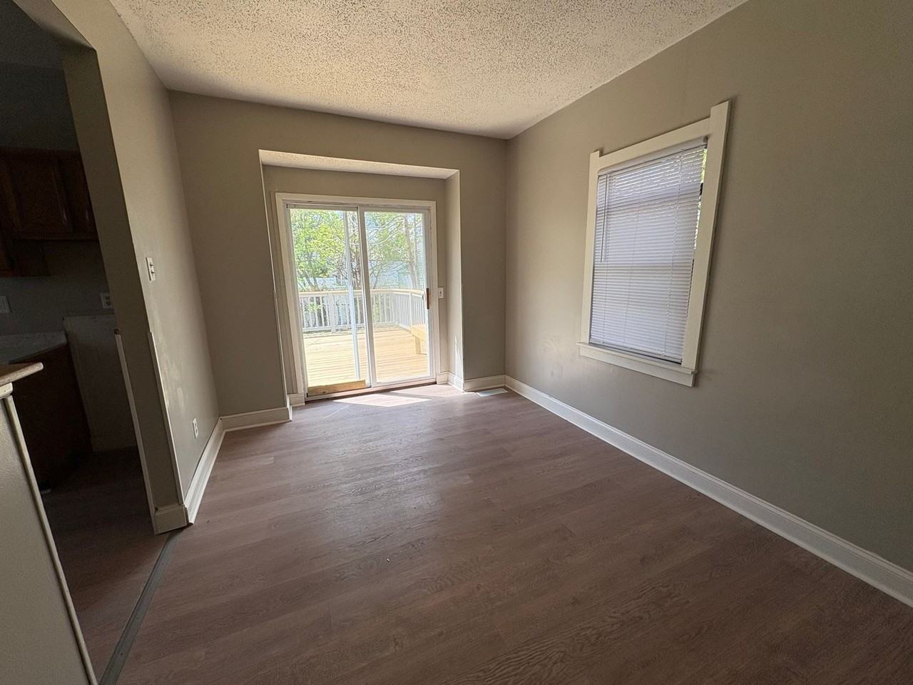 1489 Berdan Ave - Photo 4 of 18