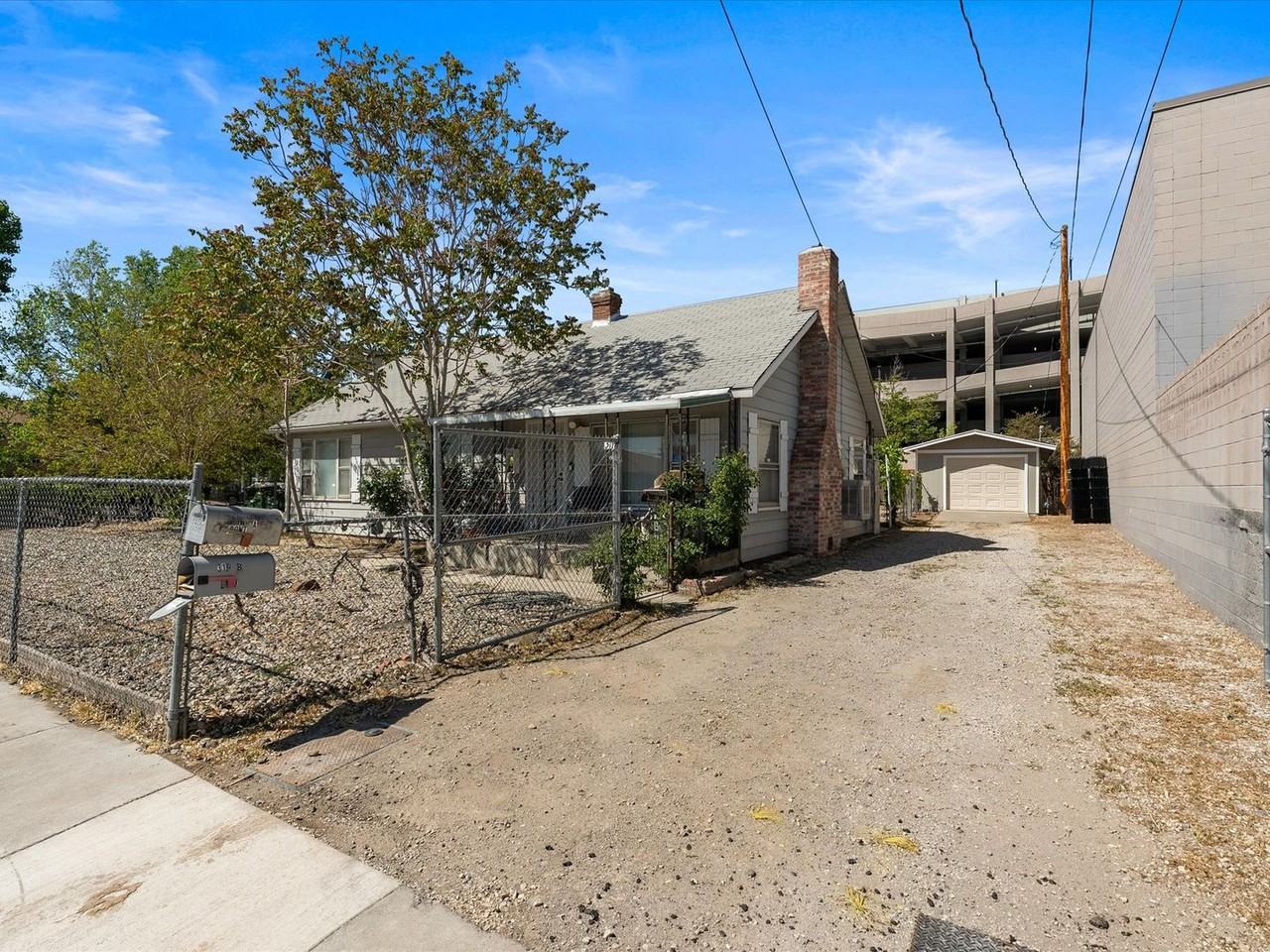 319 Maine St