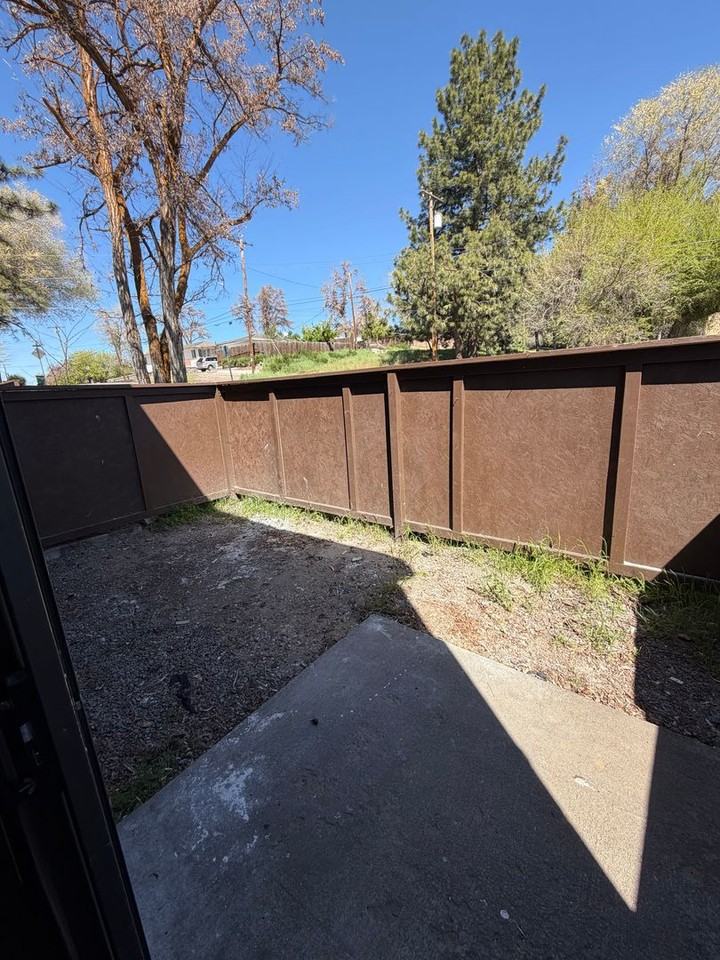 104 S Williams Ave #A - Photo 3 of 12