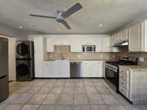 603 1/2 Paseo De Peralta - Photo 1 of 1