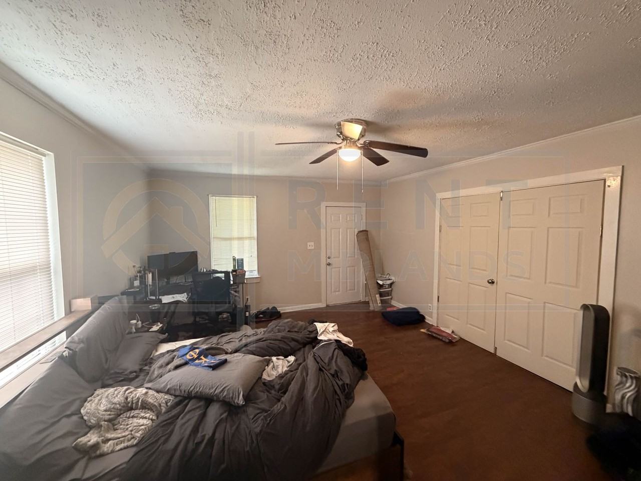 521 Georgia St - Photo 3 of 12