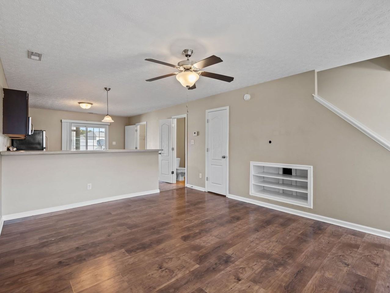 504 Cider Hill Rd - Photo 3 of 18
