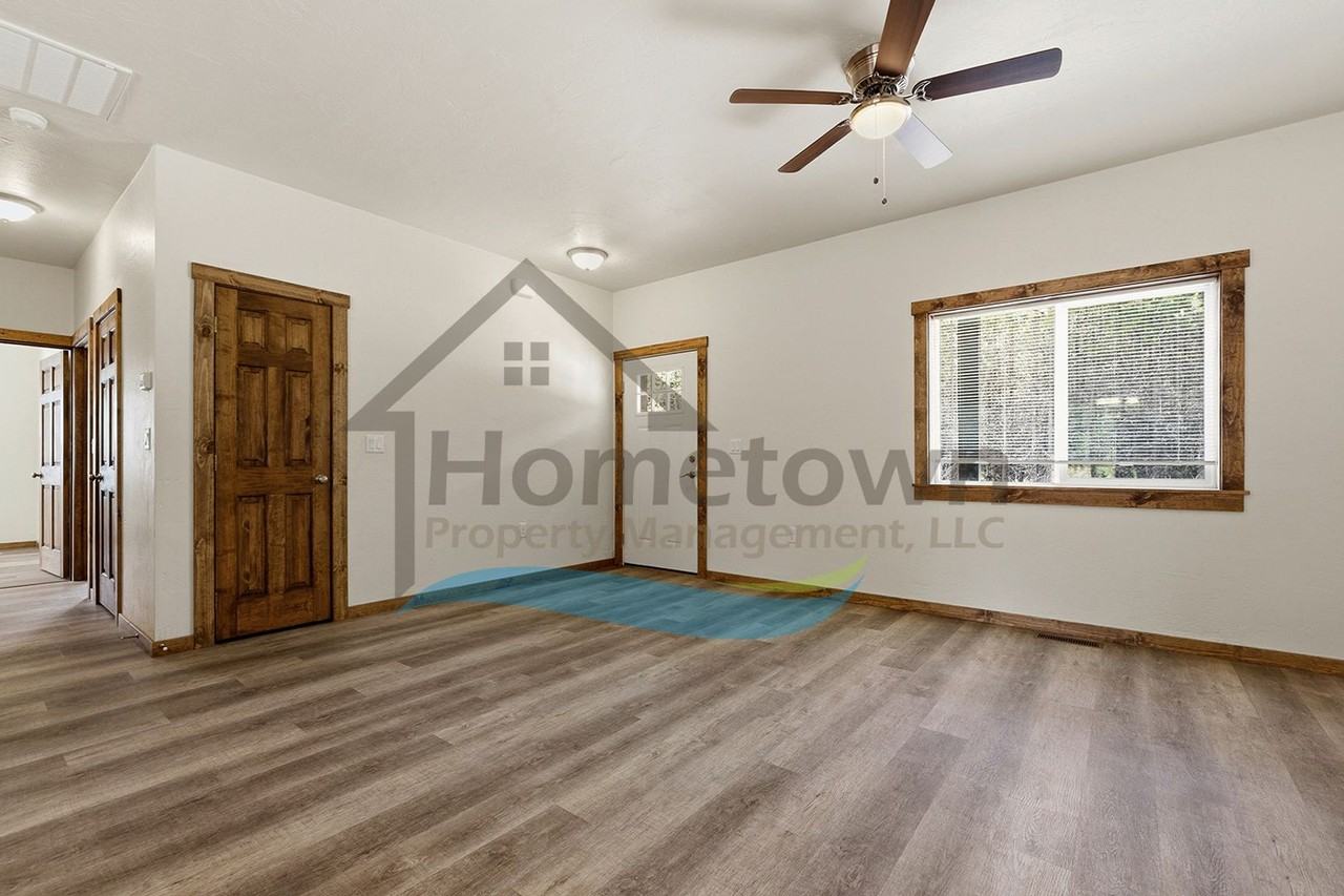 105 Burnt Tree Ln - Photo 6 of 24