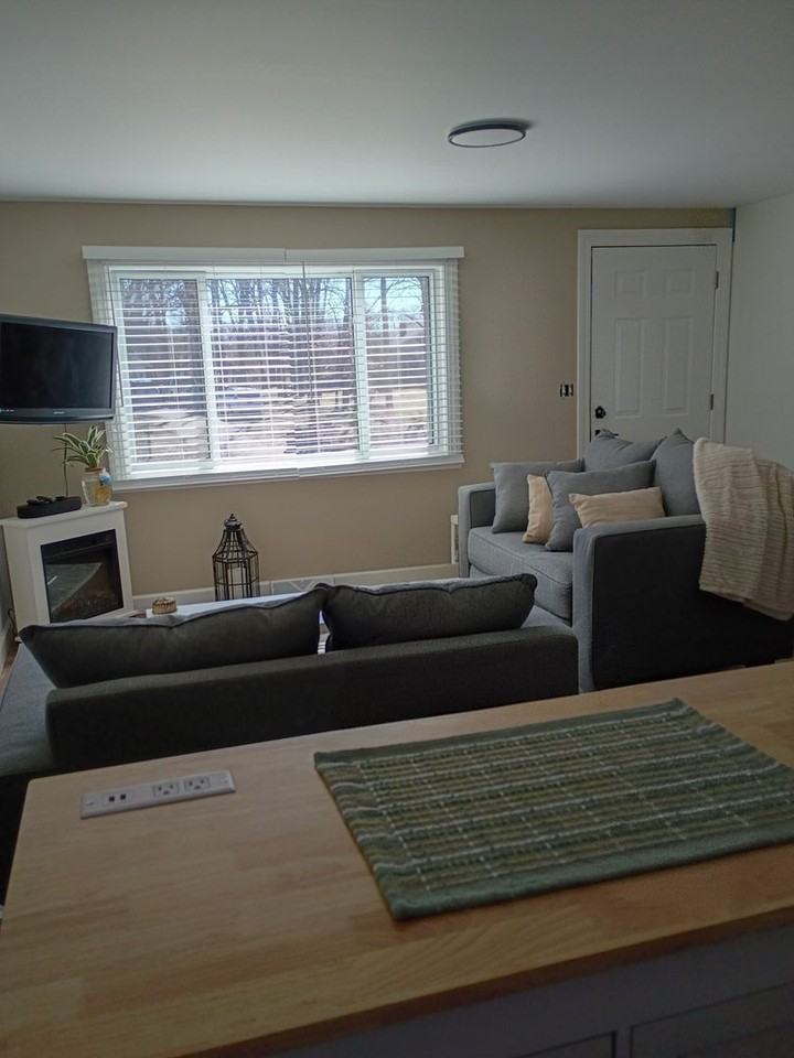 9650 Cooley Lake Rd - Photo 3 of 10