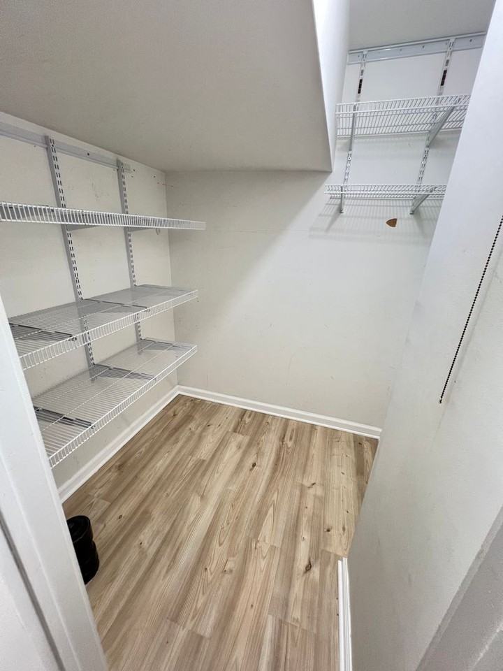496 N 19th St - Photo 3 of 24