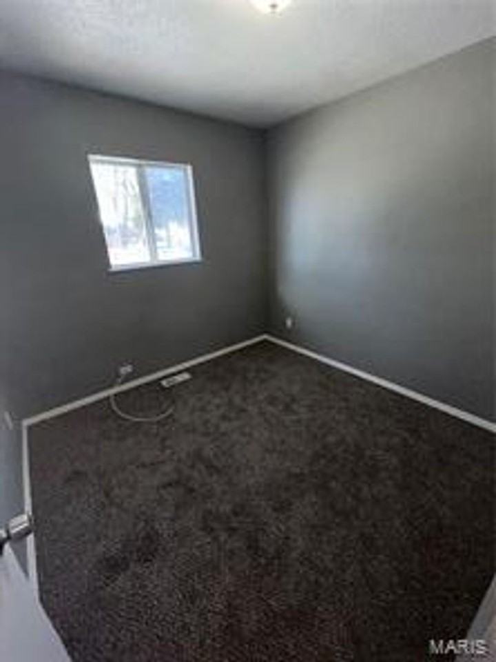 1417 Richard Dr - Photo 5 of 8