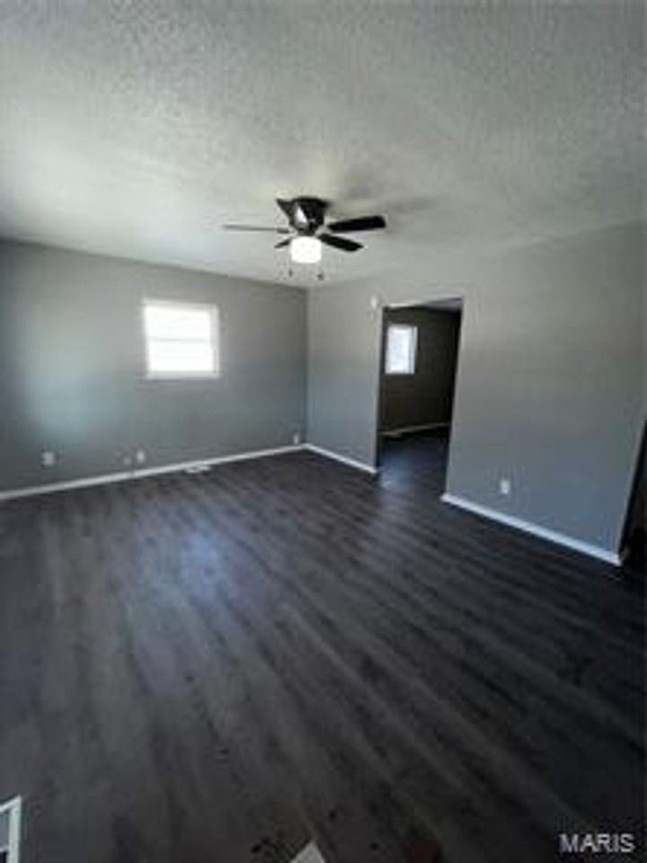 1417 Richard Dr - Photo 7 of 8
