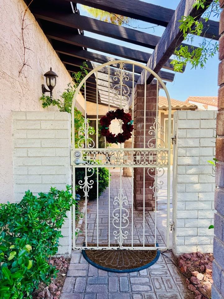 2212 Plaza Del Prado - Photo 2 of 50
