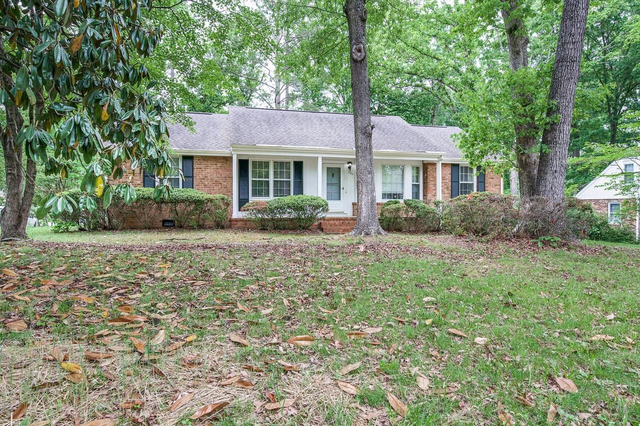 1724 Featherstone Dr - Photo 4 of 29