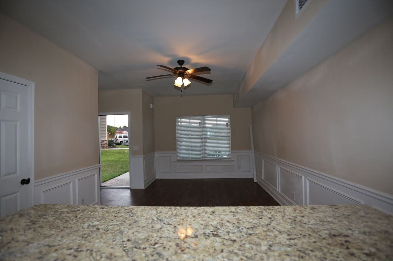 142 Reserve Ln - Photo 3 of 5
