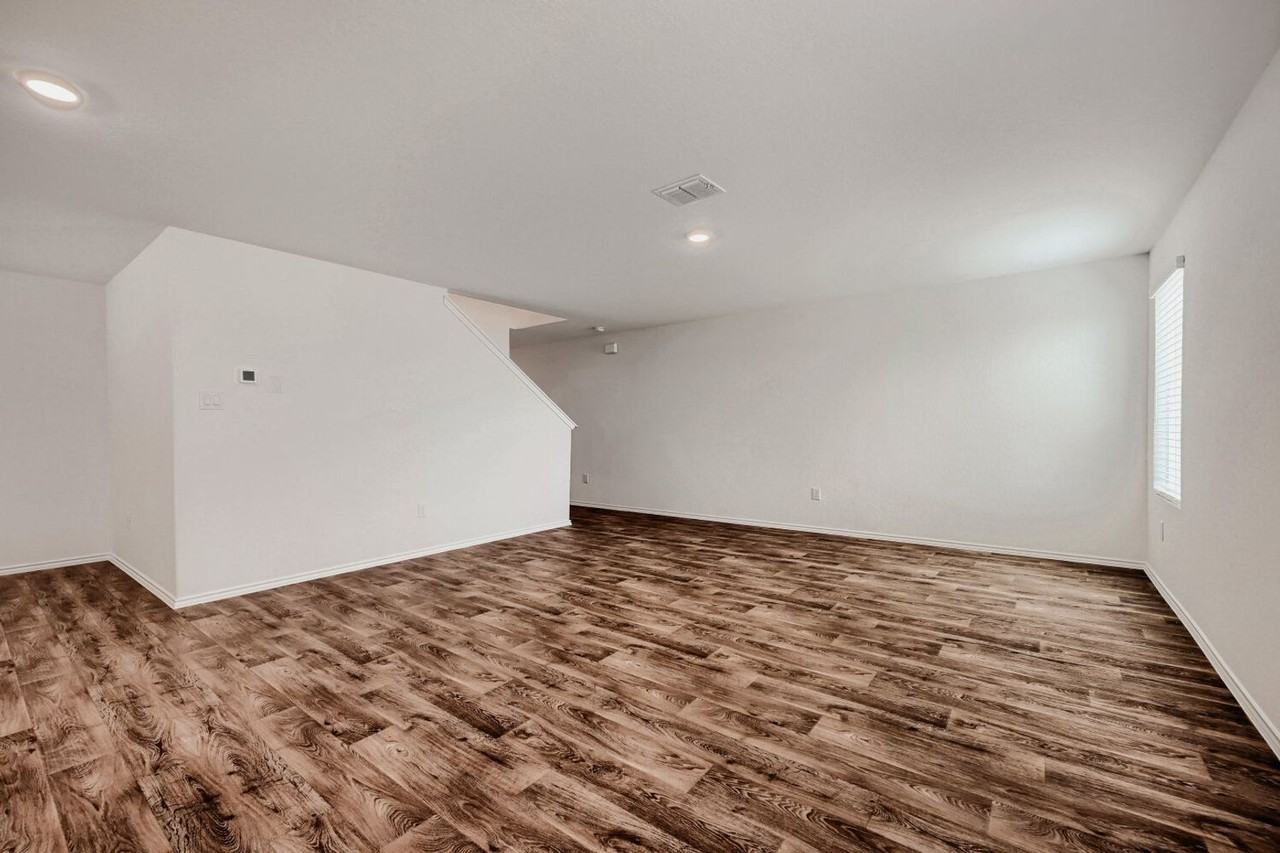 5721 Bailey Downs - Photo 4 of 18