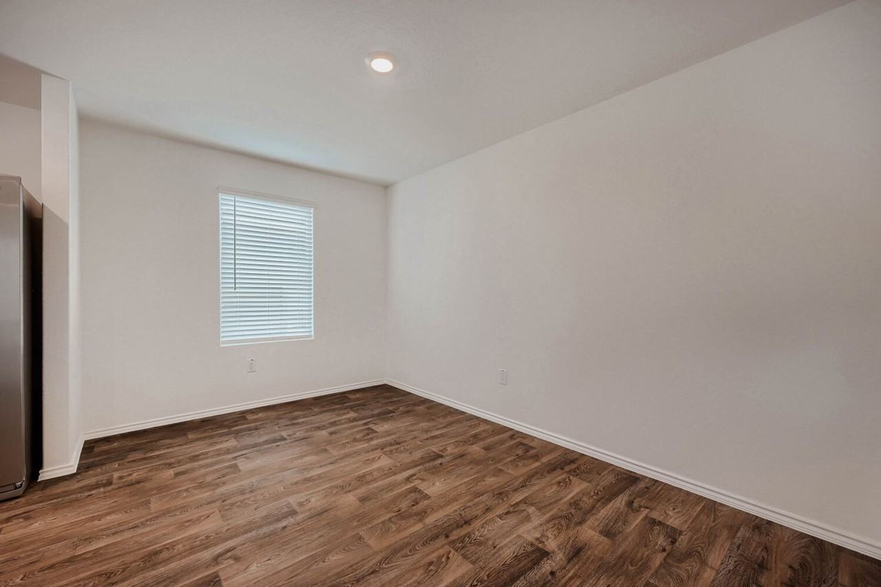 5721 Bailey Downs - Photo 5 of 18