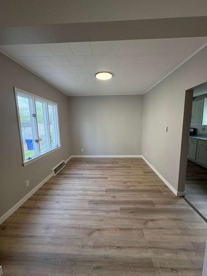 1505 E 172nd St - Photo 3 of 15