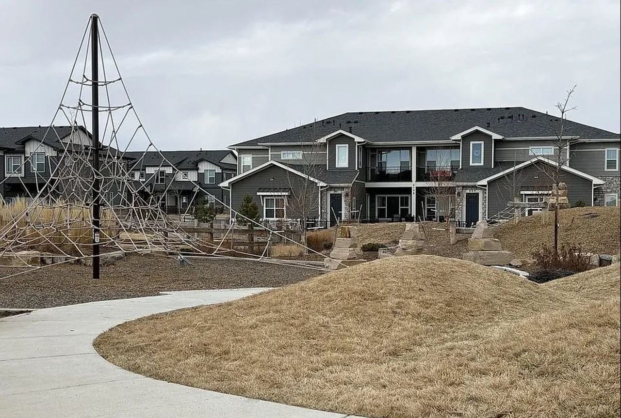 3498 Grayling Dr - Photo 2 of 21