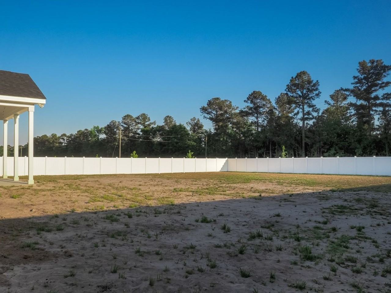 206 Aunt Bee Blvd - Photo 4 of 25