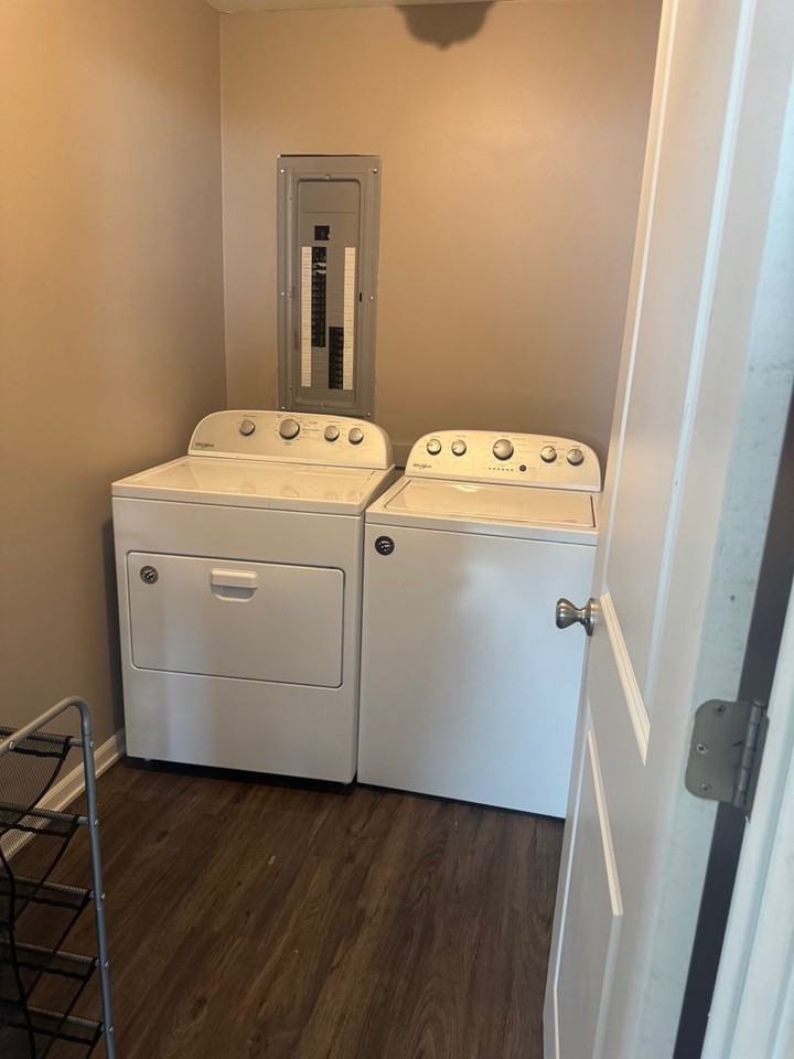 830 Judson St - Photo 7 of 13