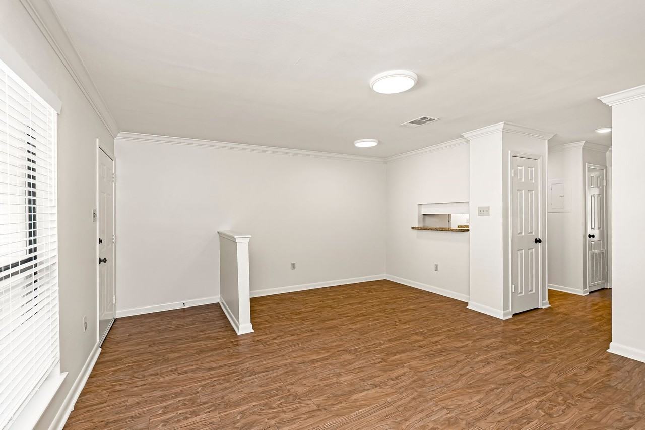 5243 Butter Creek Ln - Photo 6 of 13