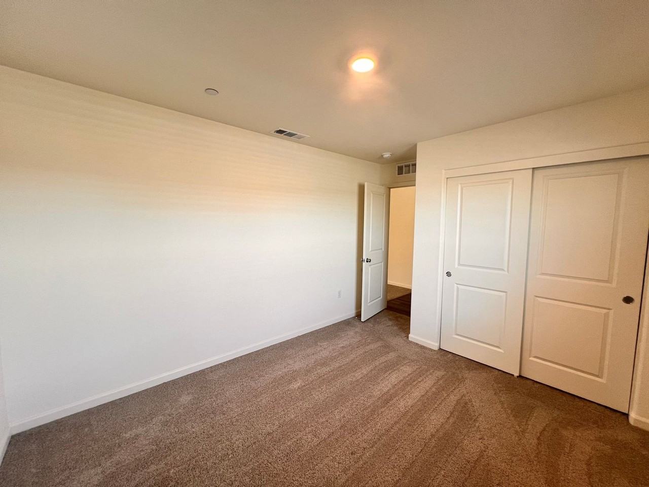 8603 Lunascape Ave - Photo 4 of 20
