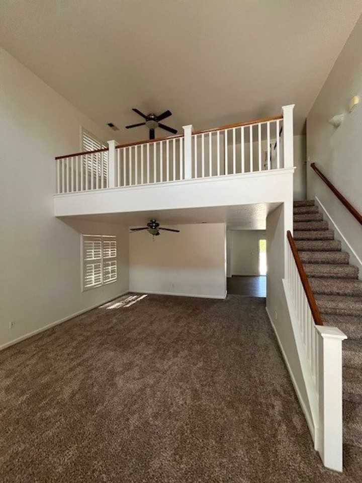 2756 W Prescott Ave - Photo 4 of 27