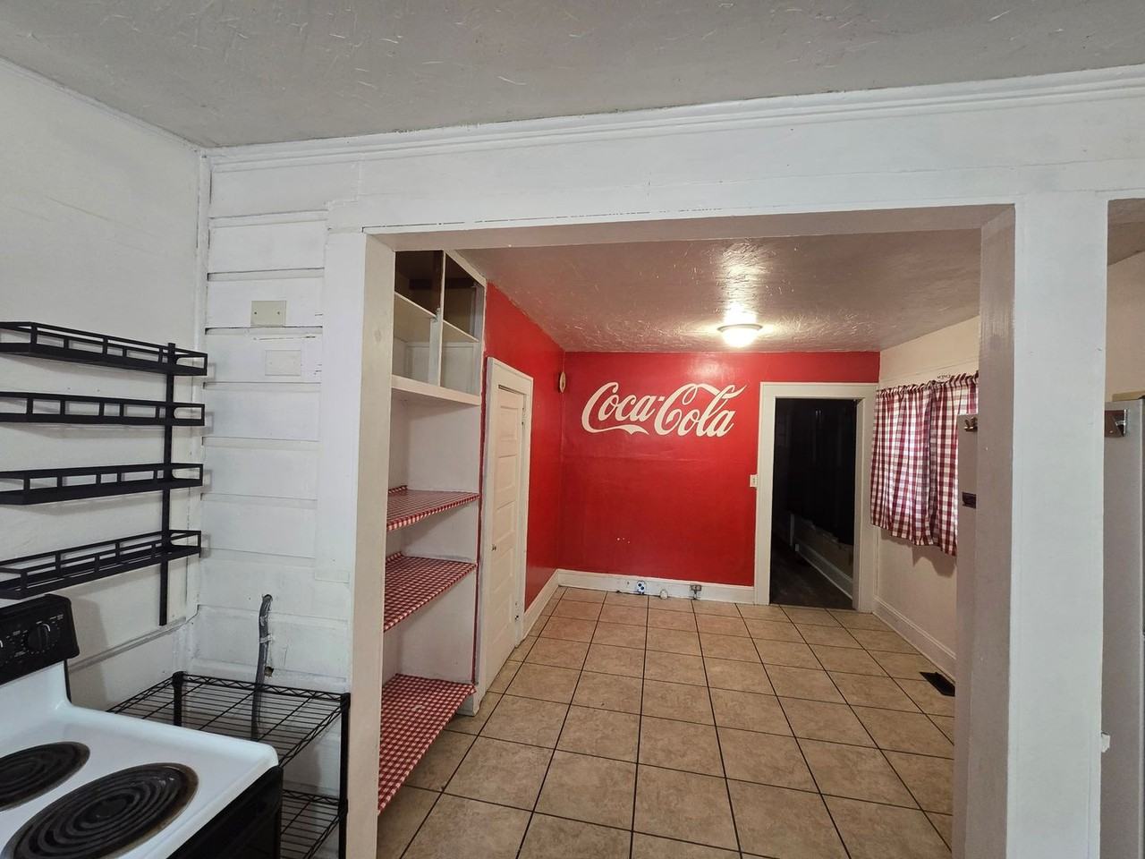 3107 Archdale Rd - Photo 4 of 10