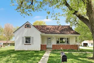 27 Roselle Ave - Photo 1 of 1