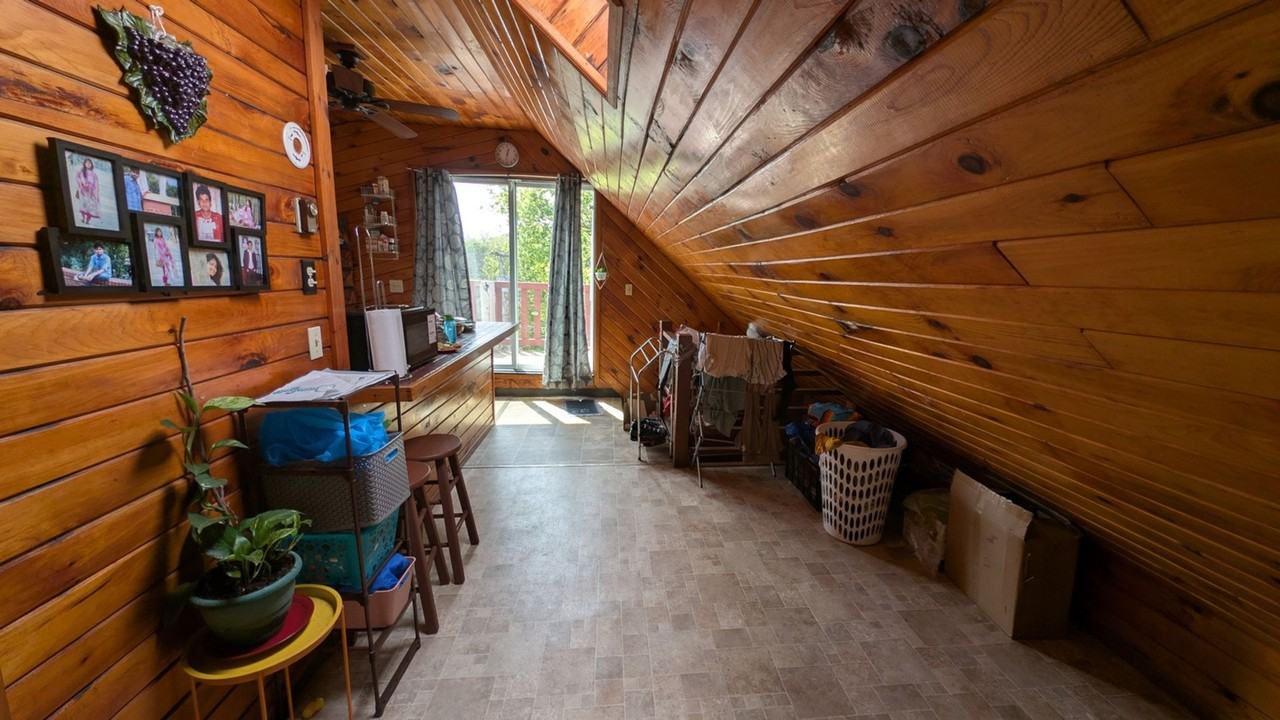 166 Morton Ave - Photo 4 of 50