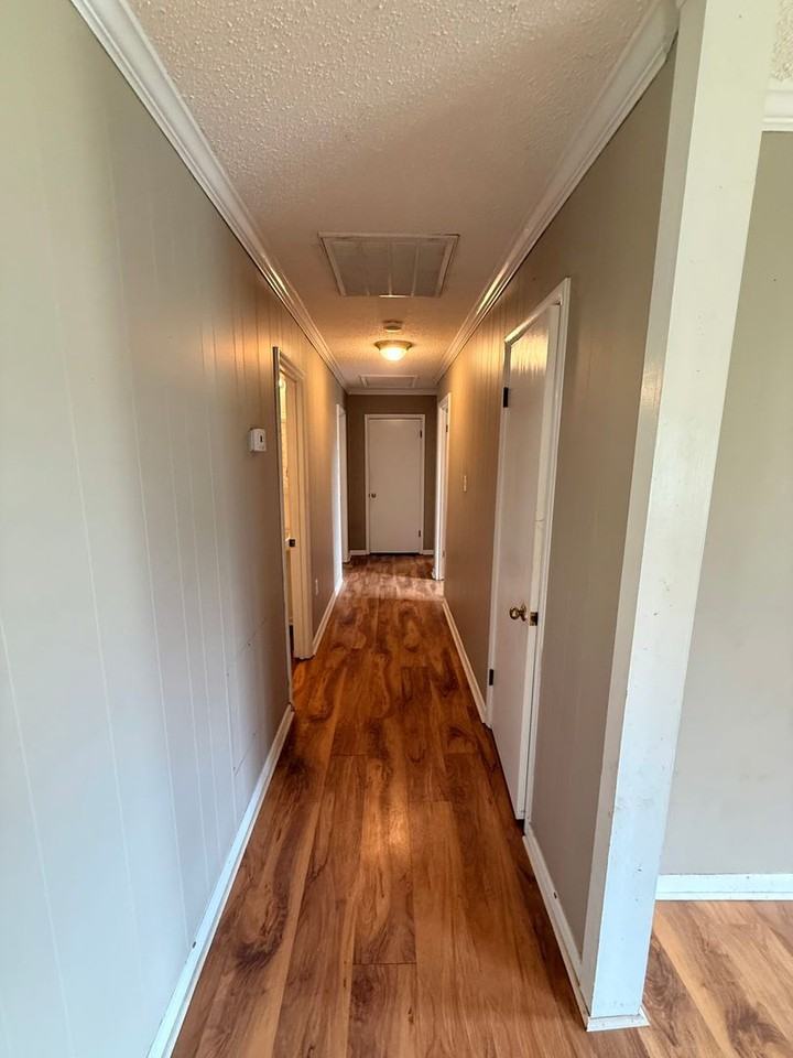 165 Marshall Cir - Photo 6 of 13