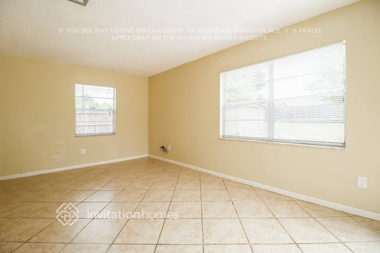 2309 Otis Ave - Photo 4 of 19