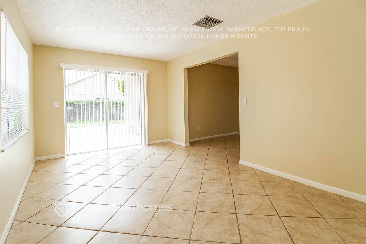 2309 Otis Ave - Photo 5 of 19